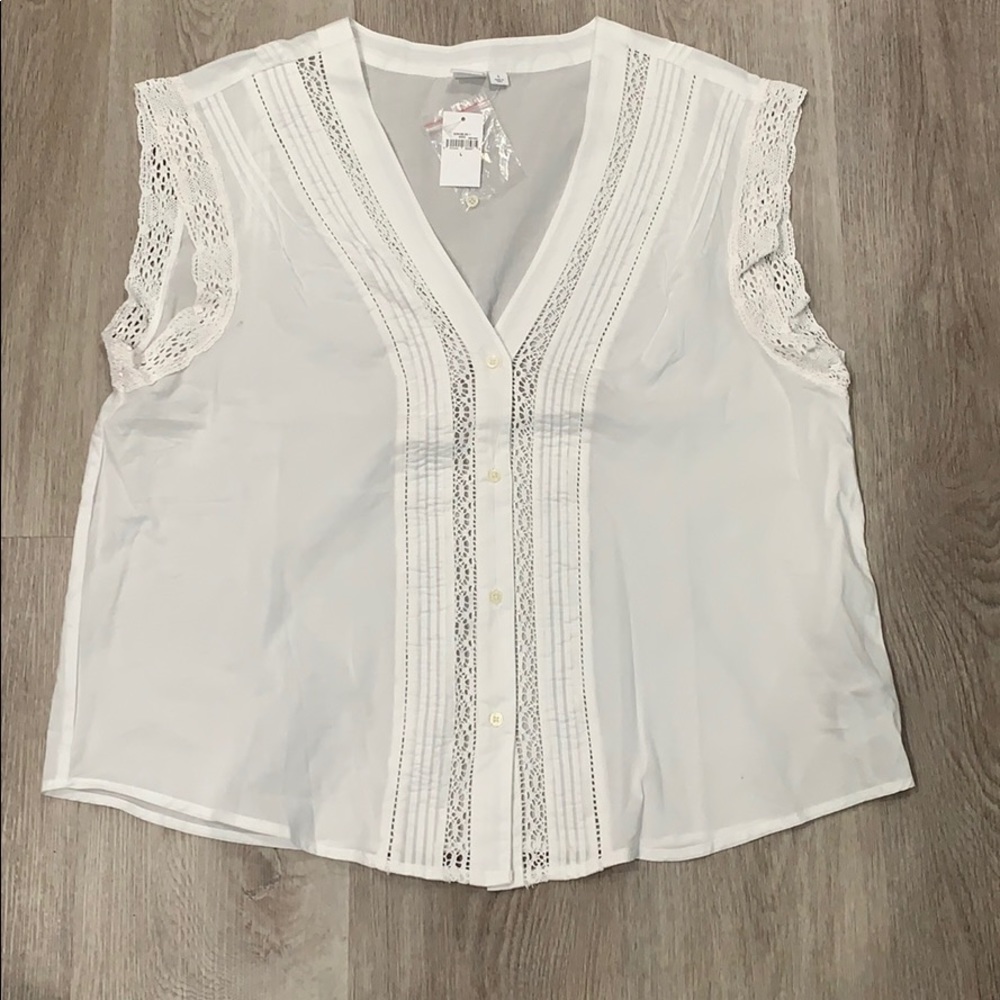 Linen and lace top